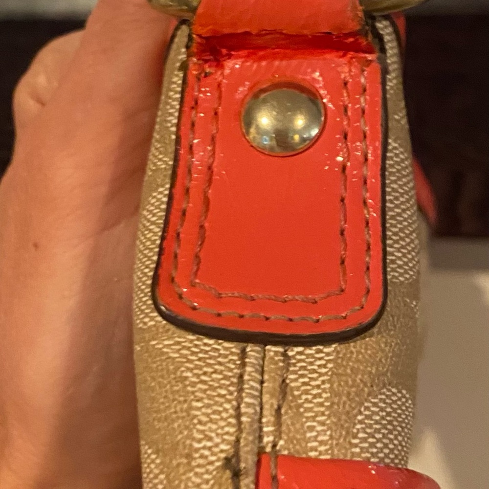 Coach Signature Canvas Shoulder Bag in Khaki with Coral Trim NO SHOULDER STRAP!! - Picture 5 of 7